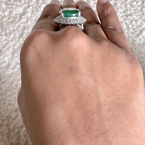 Luxury Emerald Ring (925 silver) - Picture 4 of 4